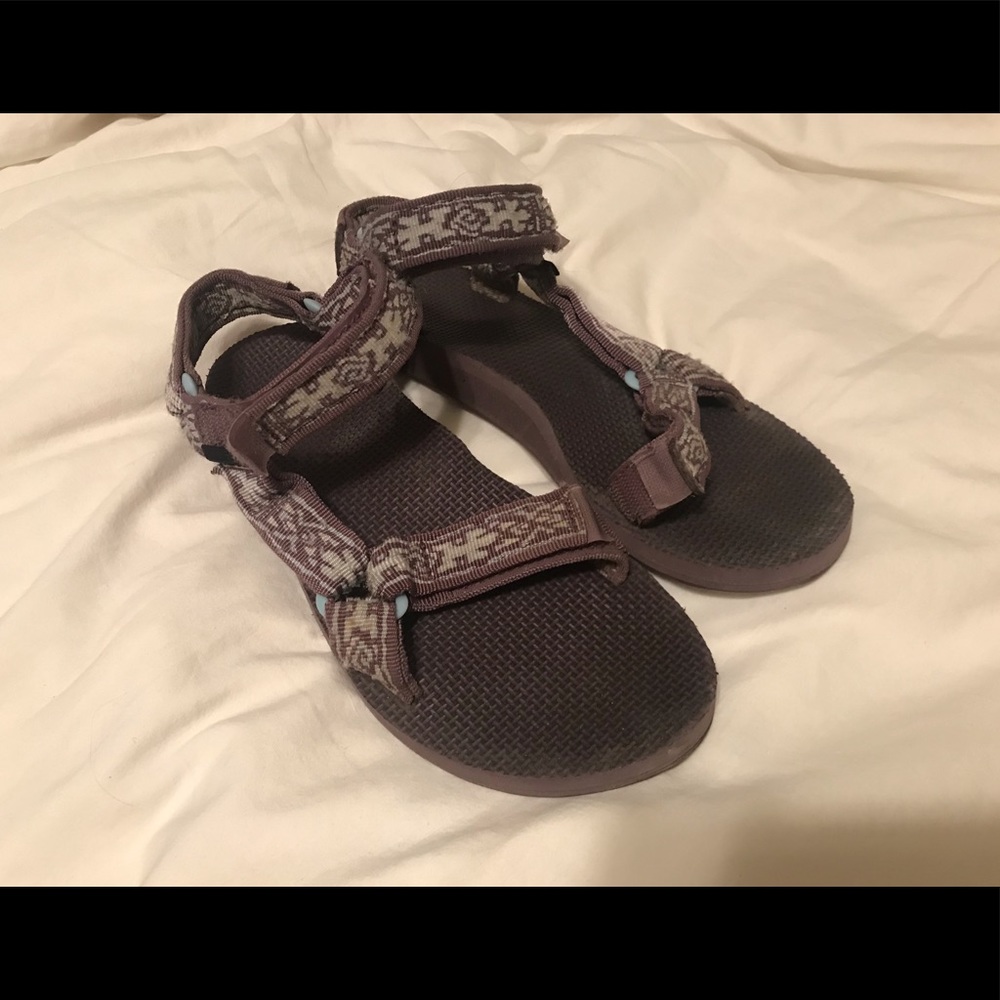 Original Universal Teva